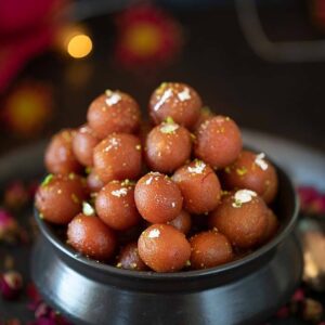 Gulab Jamun Small (ਛੋਟੀ ਗੁਲਾਬ ਜਾਮਨ)