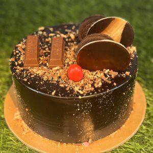Kitkat Cake